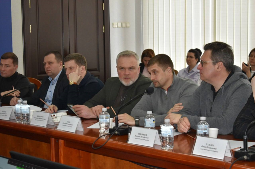 Народні депутати із числа тимчасової спеціальної комісії Верховної Ради України