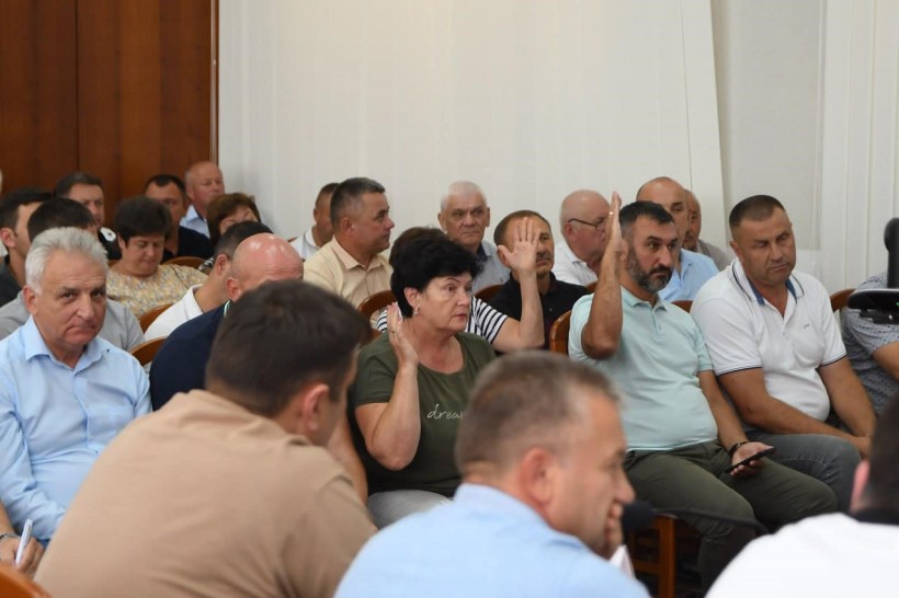 Учасники наради