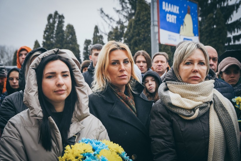 Фото з урочистостей з вшанування Героїв Небесної сотні