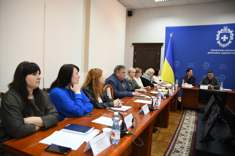 Учасники засідання