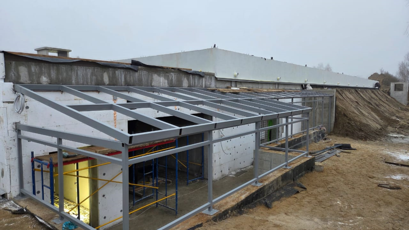 На фото недобудоване приміщення укриття