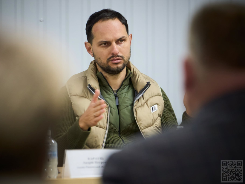 Голова Рівненської ОДА Олександр Коваль під час наради.