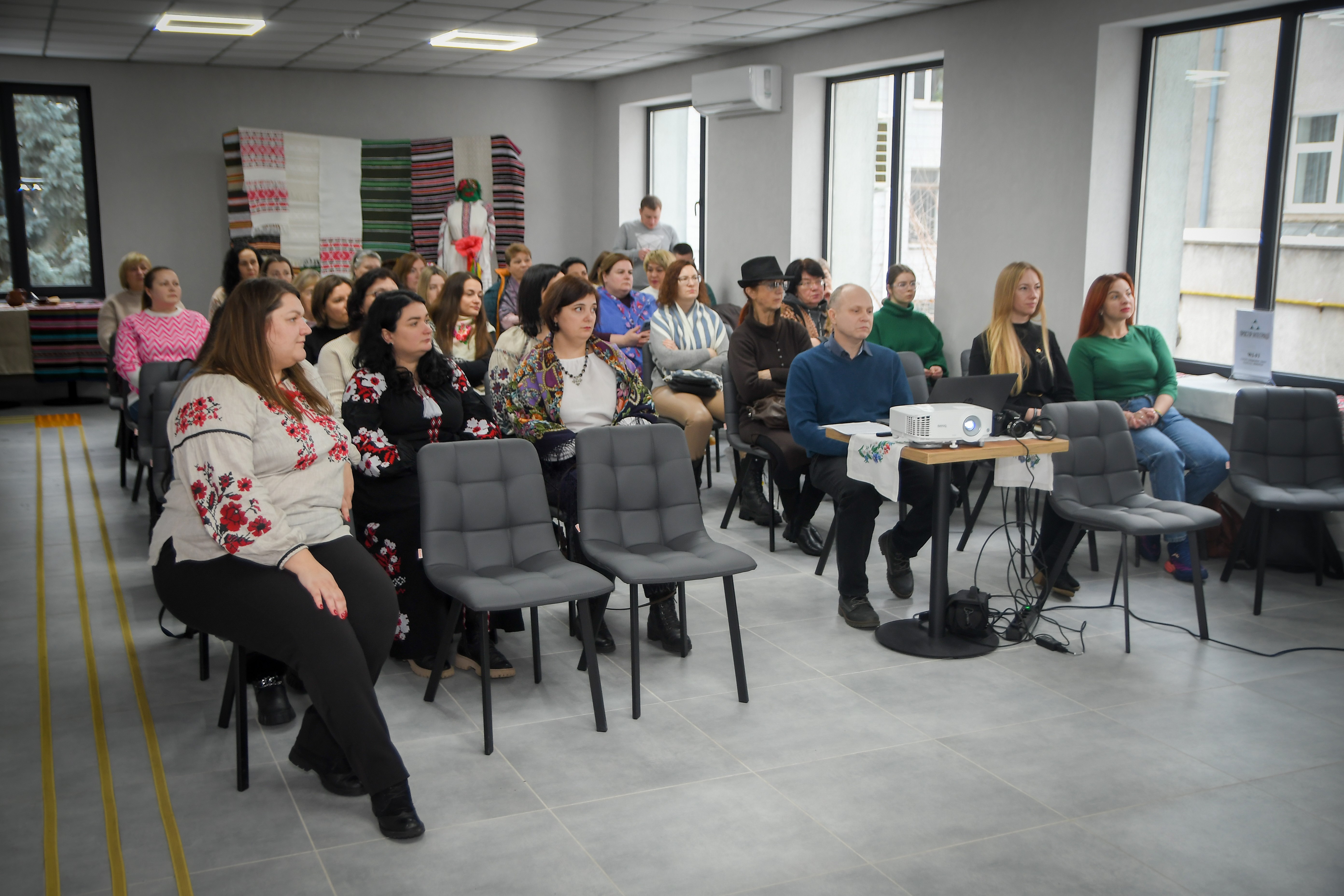 Фото з треніну для вимушених переселенців «Культурні особливості Рівненської області»
