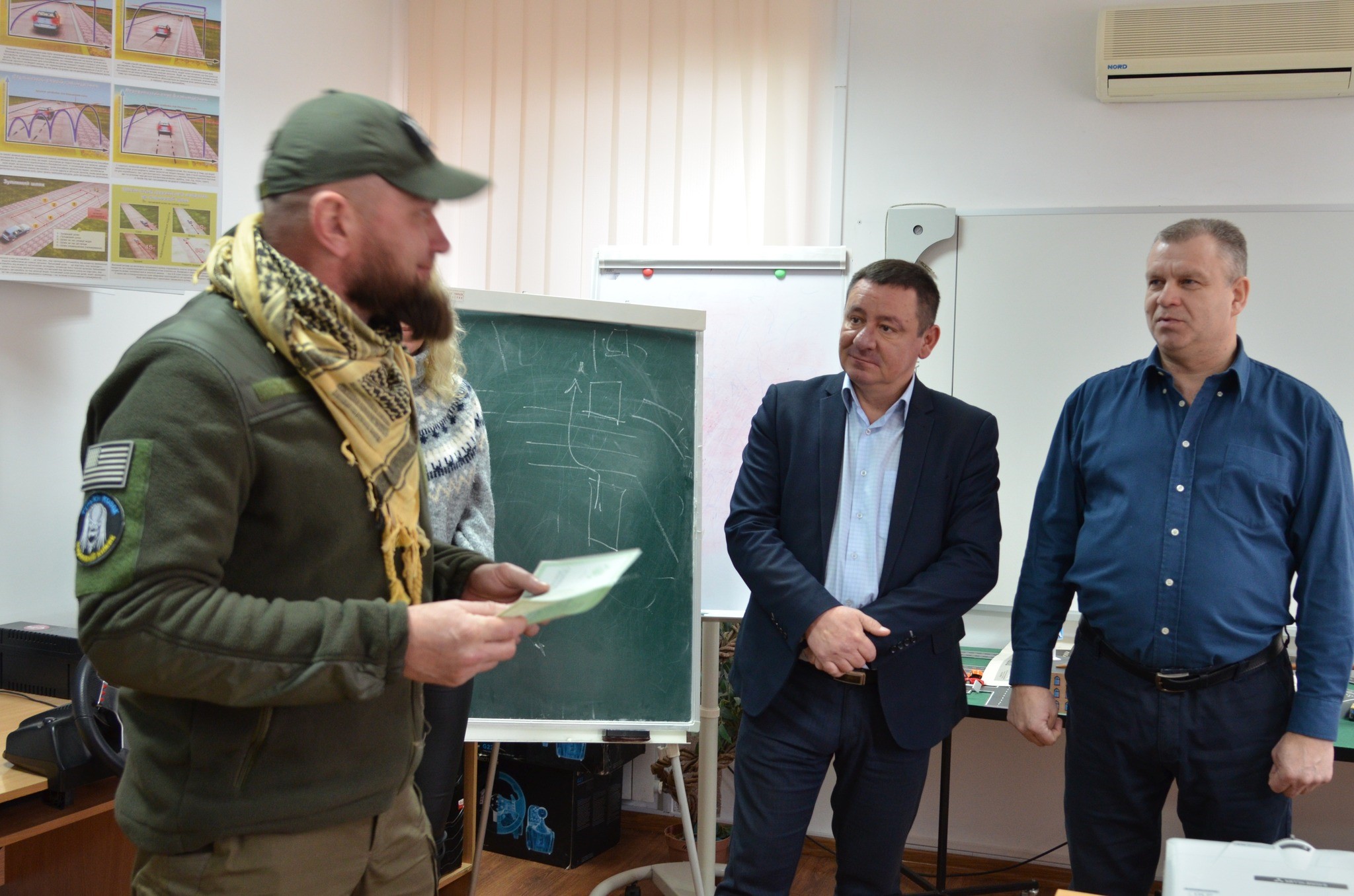 На фото - навчання у Рівненському центрі профтехосвіти Державної служби зайнятості