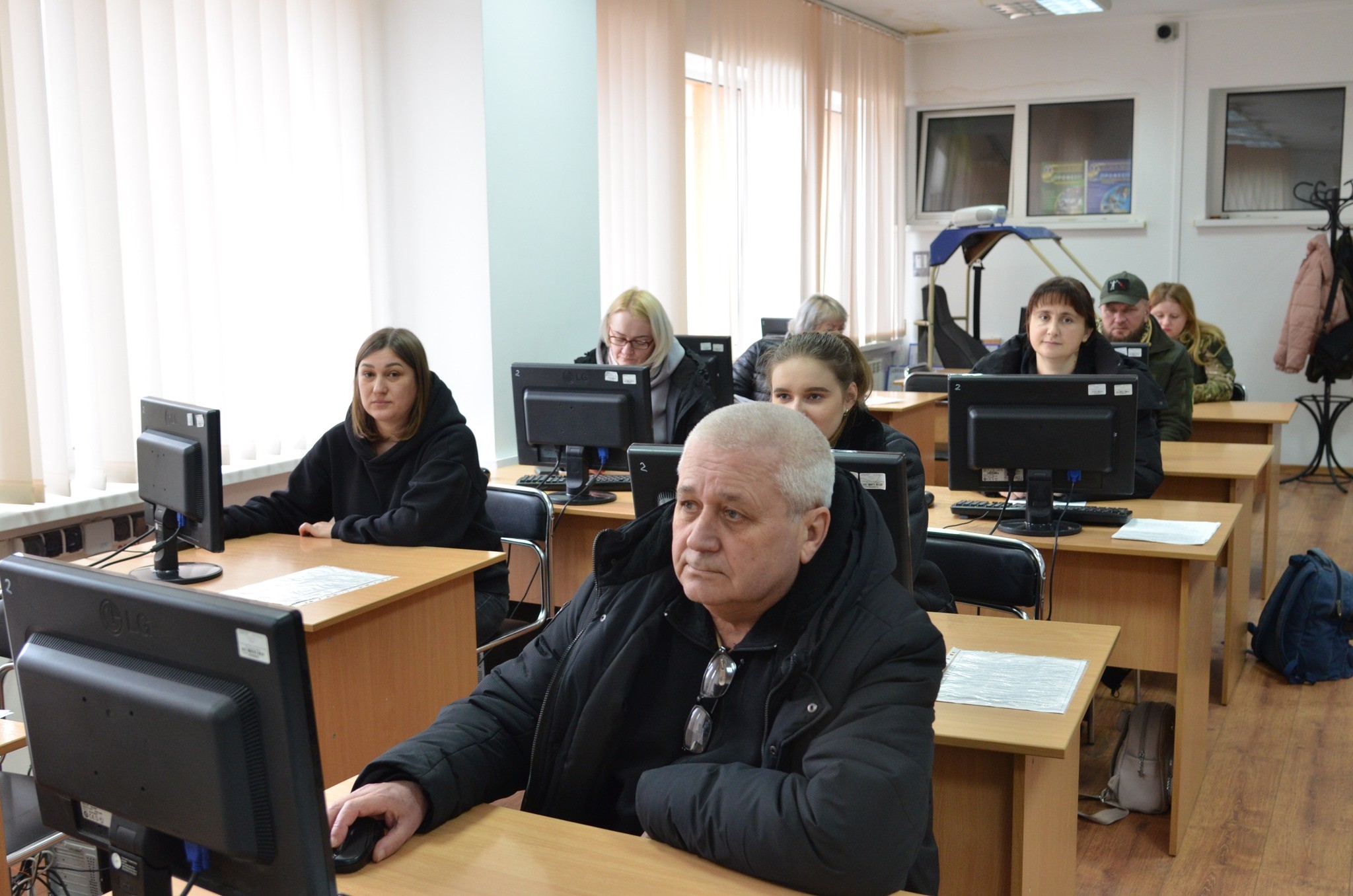 На фото - навчання у Рівненському центрі профтехосвіти Державної служби зайнятості