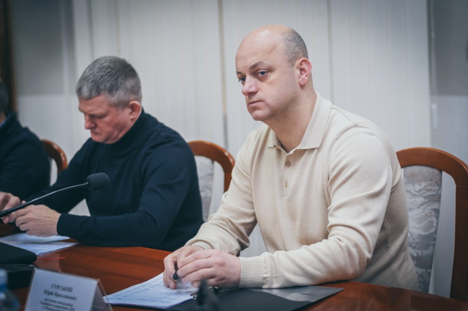 Фото з наради керівництва ОВА наради з керівниками готелів