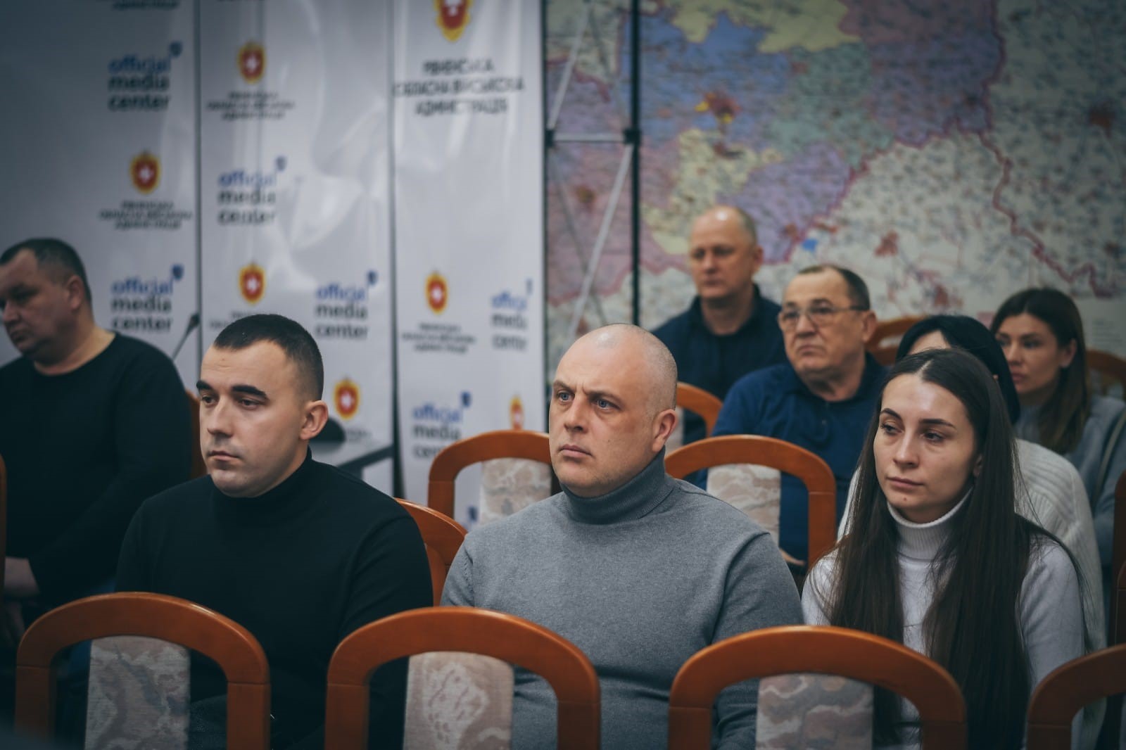Фото з наради керівництва ОВА наради з керівниками готелів