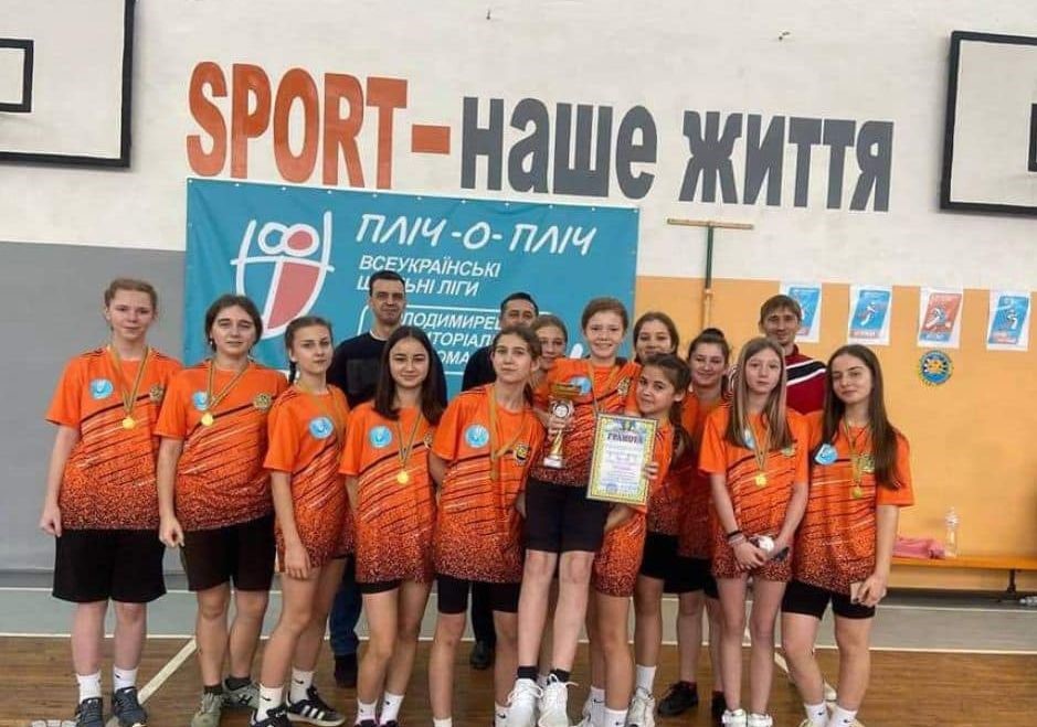 На фото -  учасники змагань