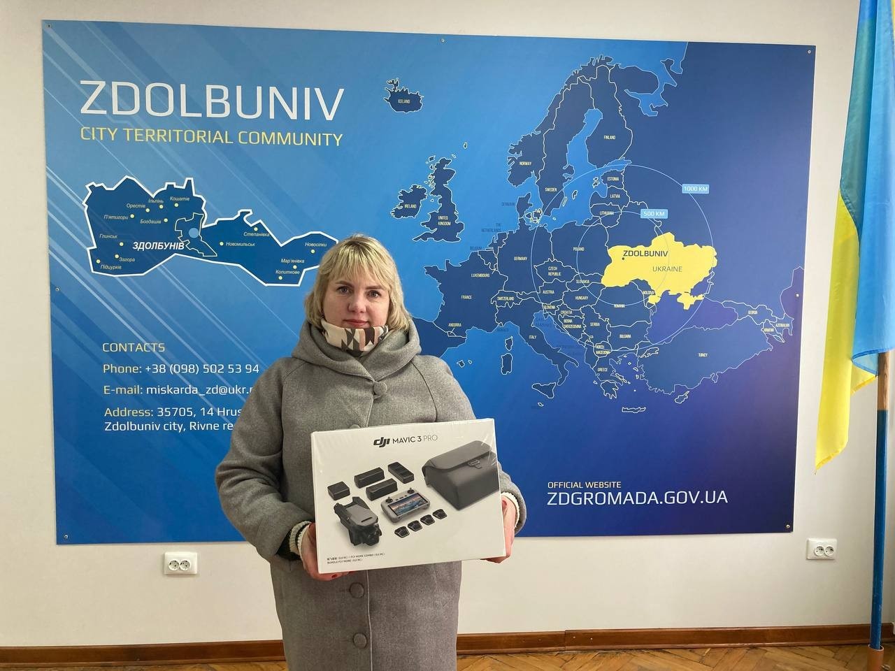 Поліцейський з Рівненщини передав для ЗСУ старлінк, а дружина полеглого Героя – дрон