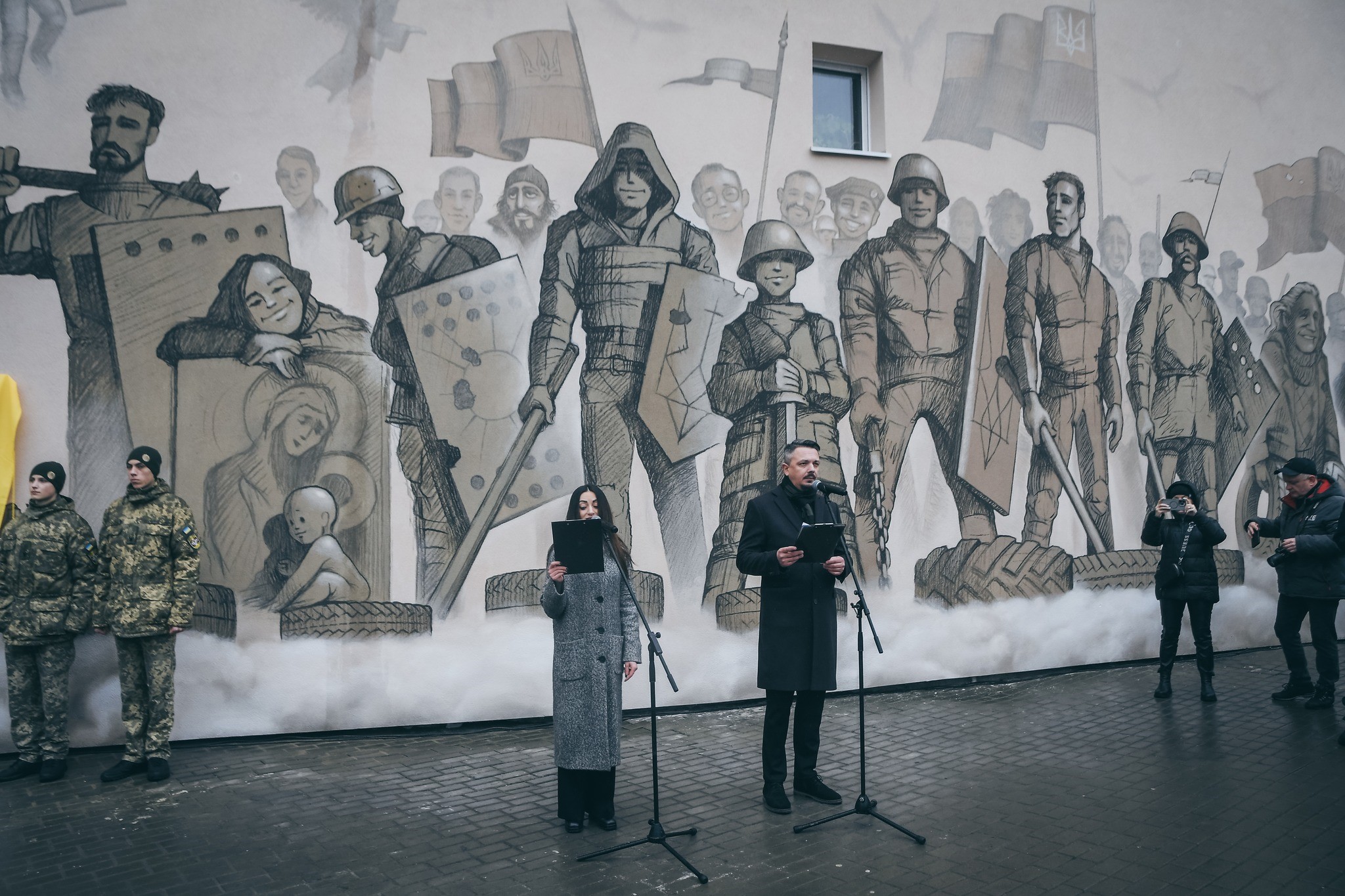 Фото з урочистостей з вшанування Героїв Небесної сотні