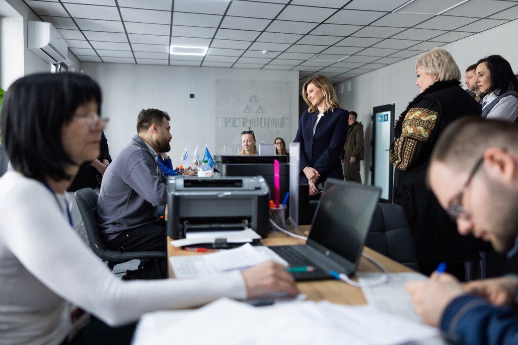 Фото з візиту на Рівненщину Першої леді України О.Зеленської