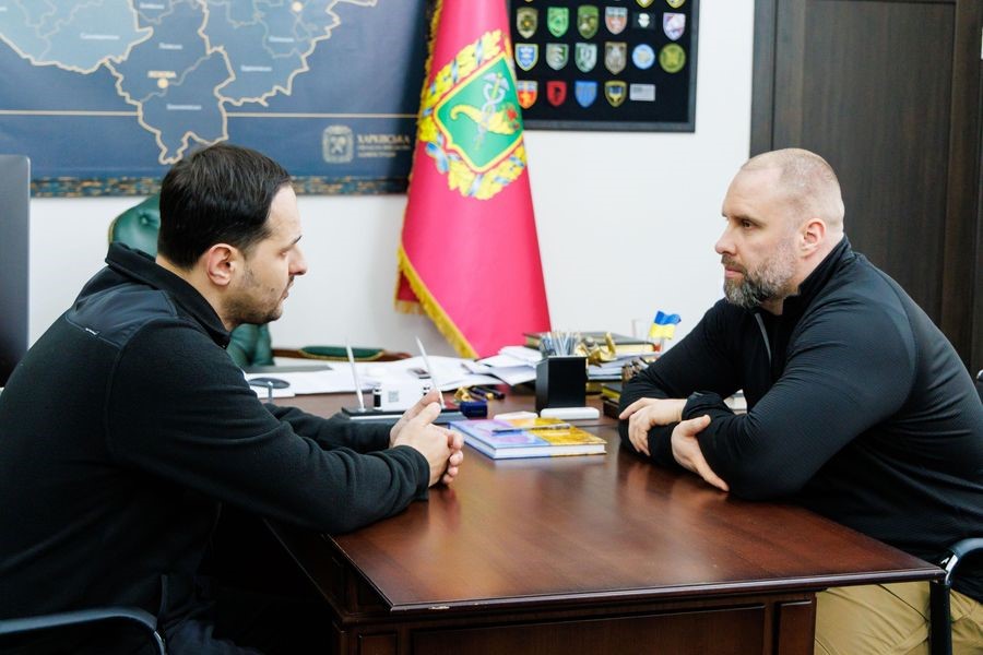 На фото - начальник Рівненської ОВА О.Коваль зустрівся з начальником Харківської ОВА О.Синєгубовим