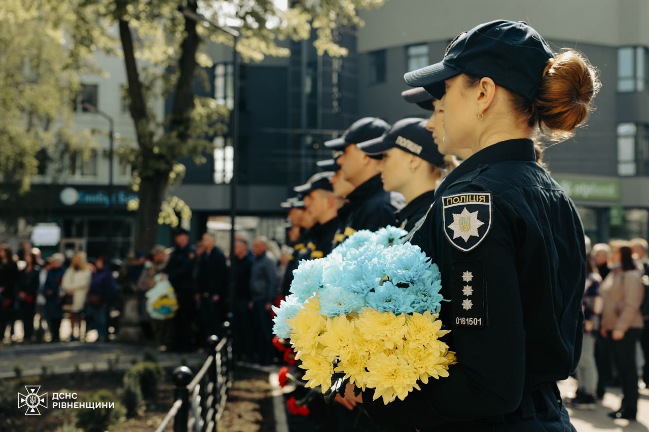 Фото з  урочистостей до 38-их роковин Чорнобильської катастрофи