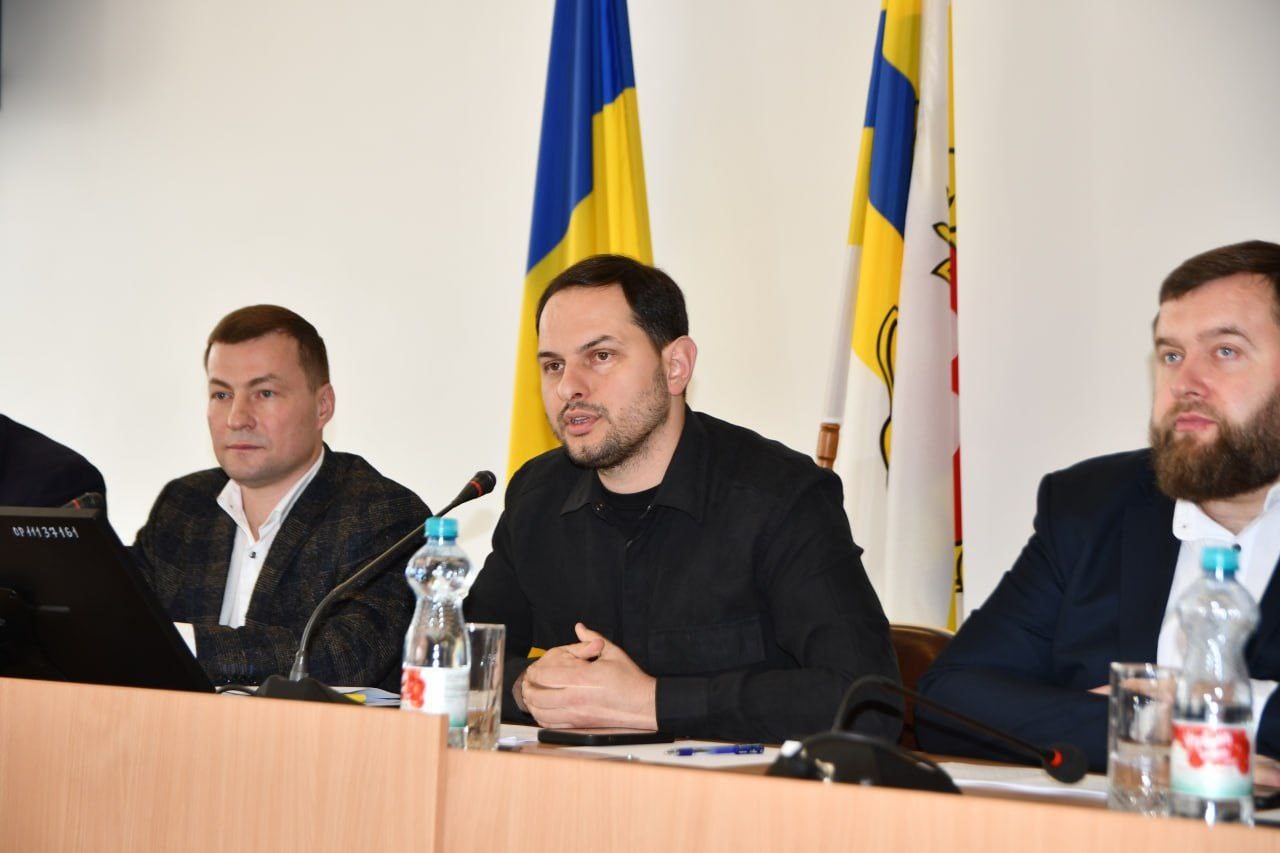 В області ініціювали запуск регіональної програми "Зброя від Рівненщини – "Зроблено в Україні". З такою пропозицією до Рівненської ОВА звернулась обласна рада.