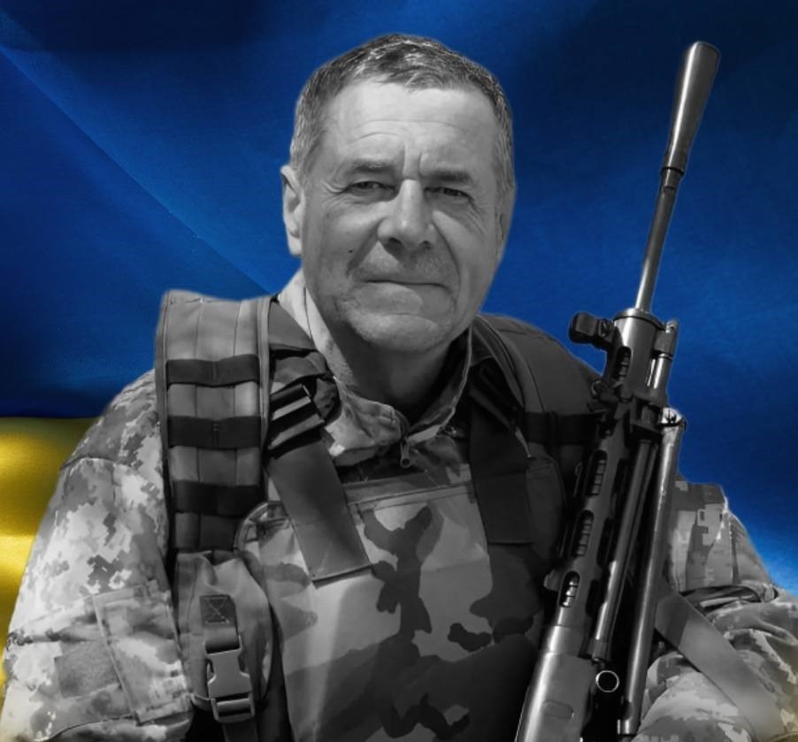 На фото - Анатолій Вегера