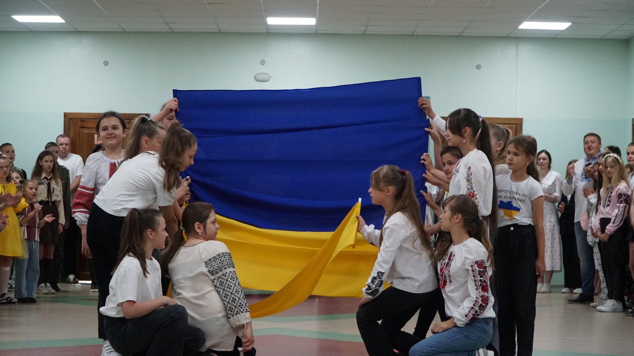 На фото - учні Корнинського ліцею