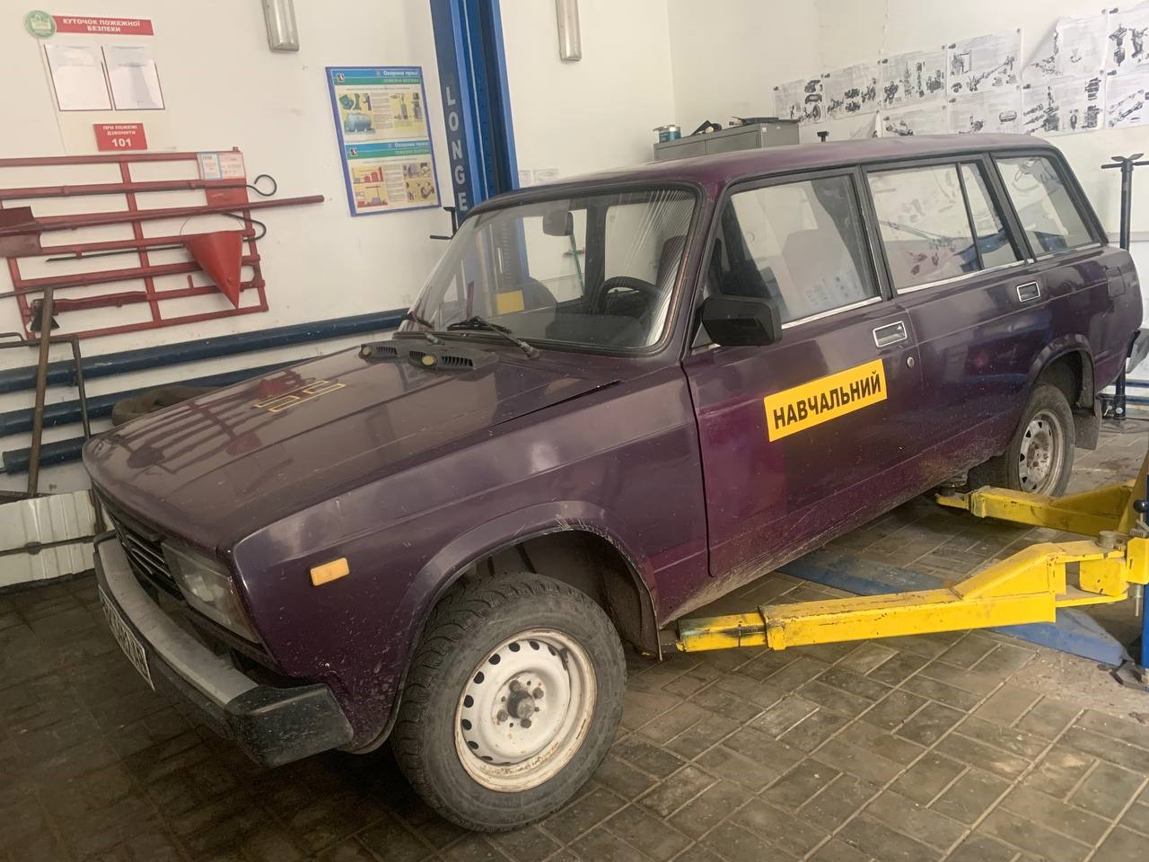 Навчальний автомобіль