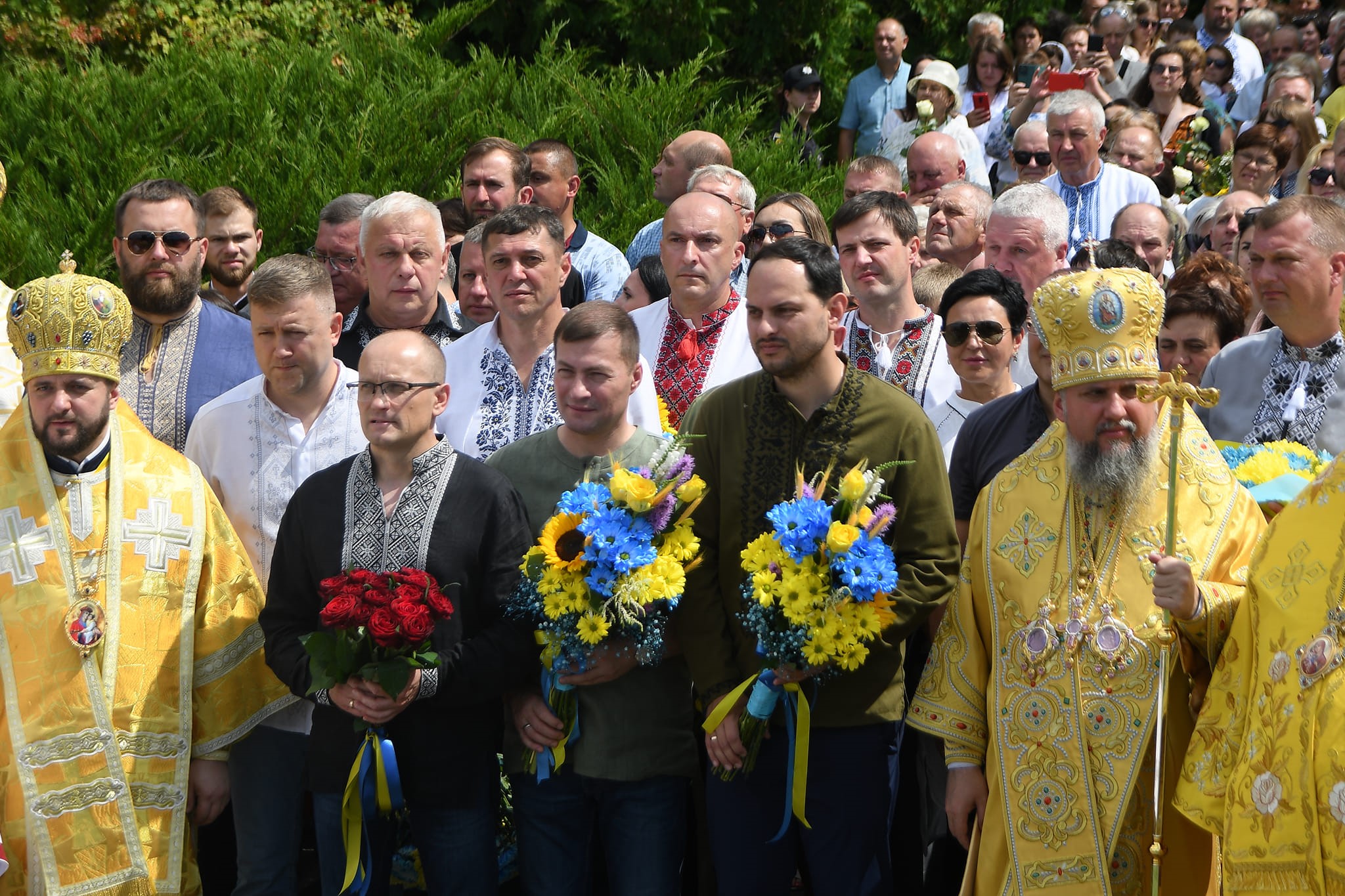 Крівництво області, релігійні діячі, громадськість області на урочистих заходах
