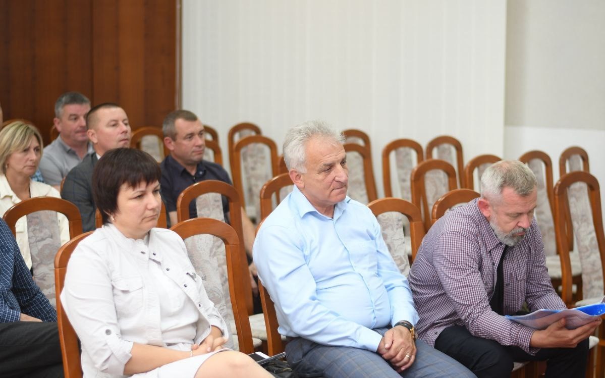 Учасники наради