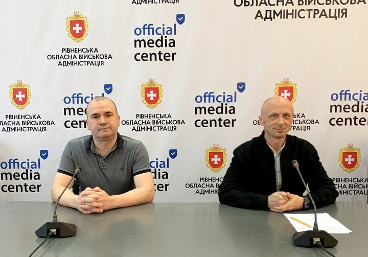 Спікер: Дмитро Гребень, заступник начальника управління інформаційних систем та електронних реєстрів - начальник відділу ведення електронних реєстрів Головного управління Пенсійного фонду України в Рівненській області.
Модератор – заступник директора Департаменту цифрової трансформації та суспільних комунікацій ОДА Олександр Корольчук.