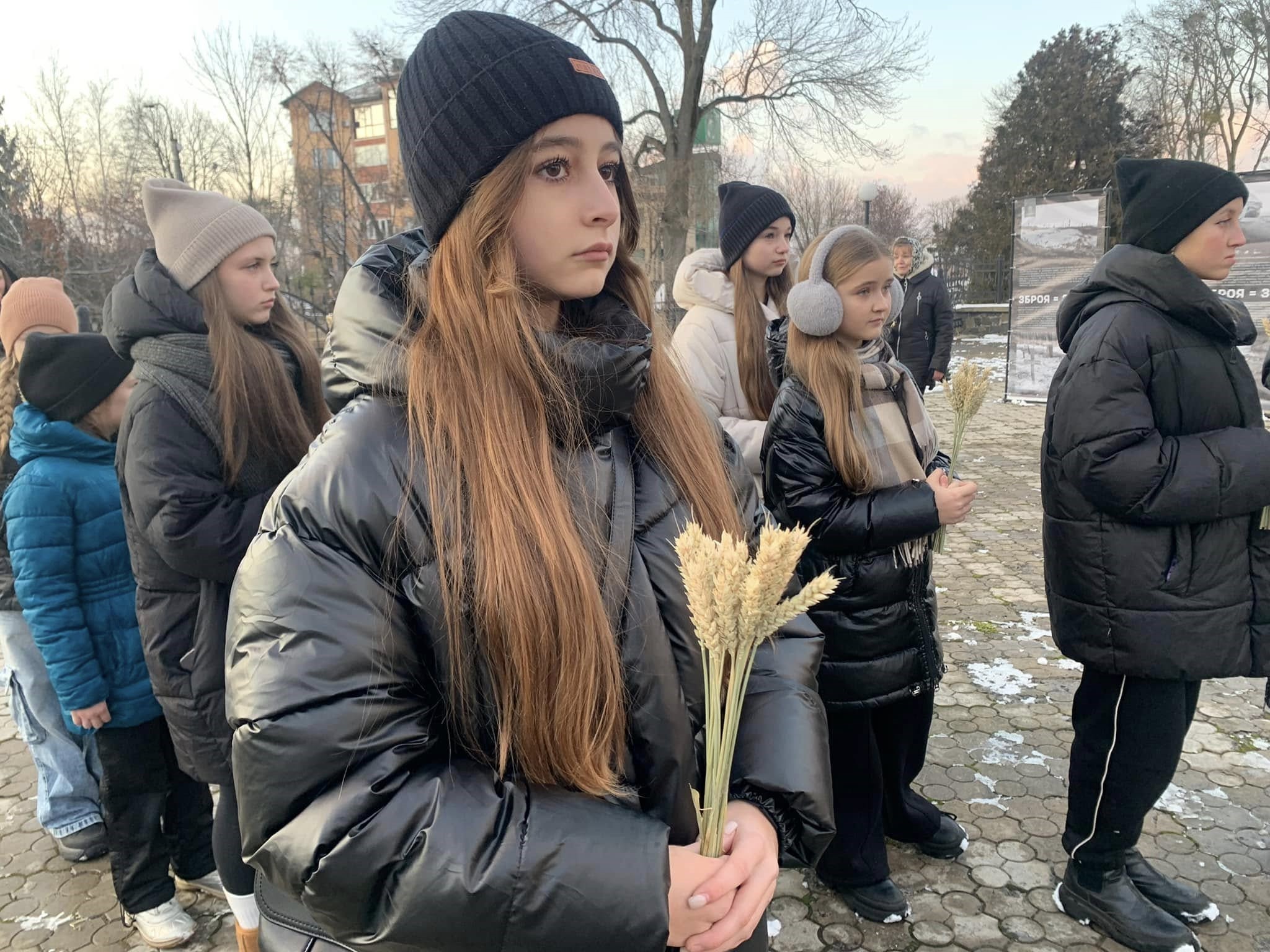 На Рівненщині вшанували пам’ять загиблих від голодоморів
