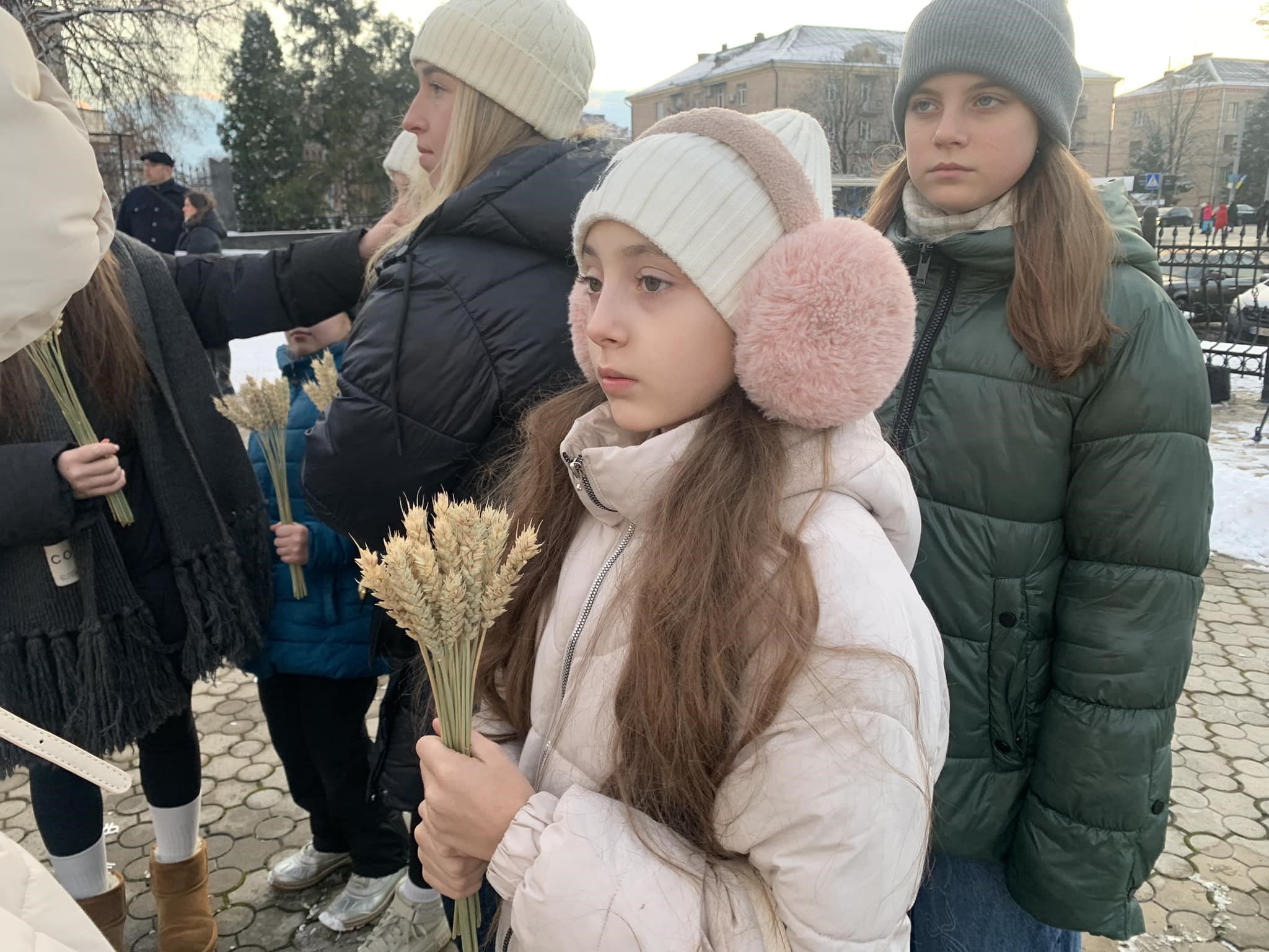 На Рівненщині вшанували пам’ять загиблих від голодоморів