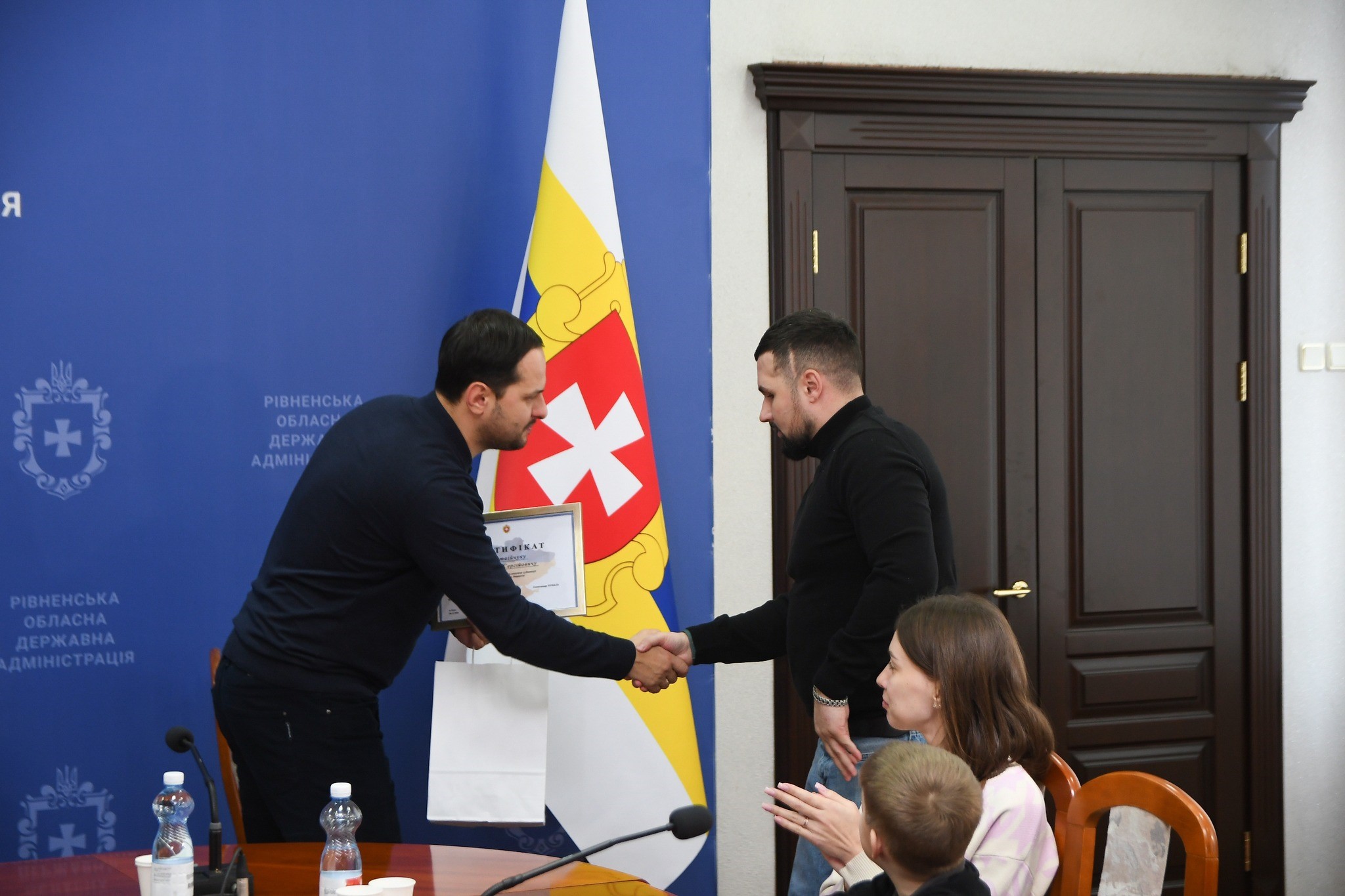 Олександр Коваль вручив сертифікати на квартири для 20 ветеранів з Рівненщини