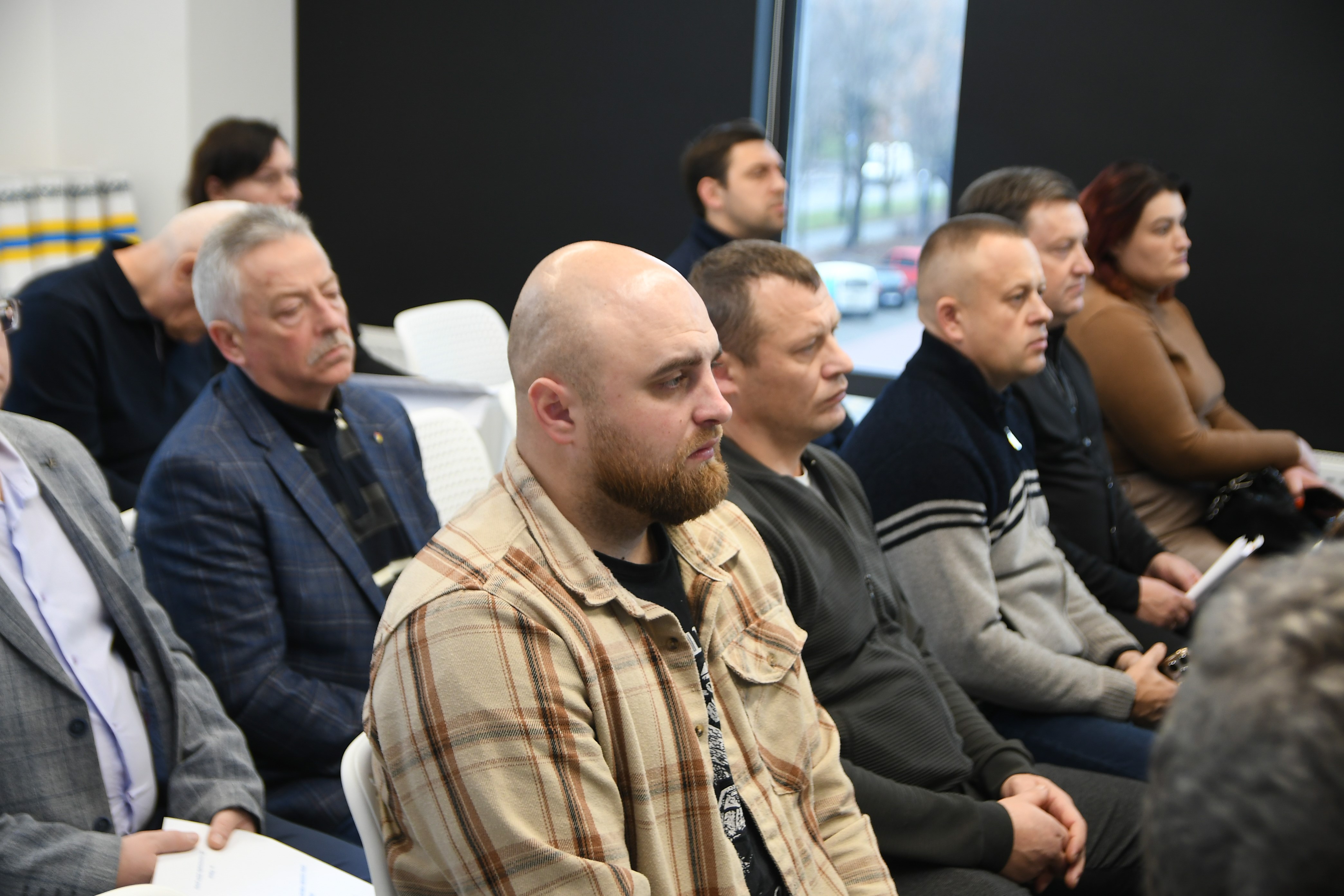 Учасники засідання Ради громад