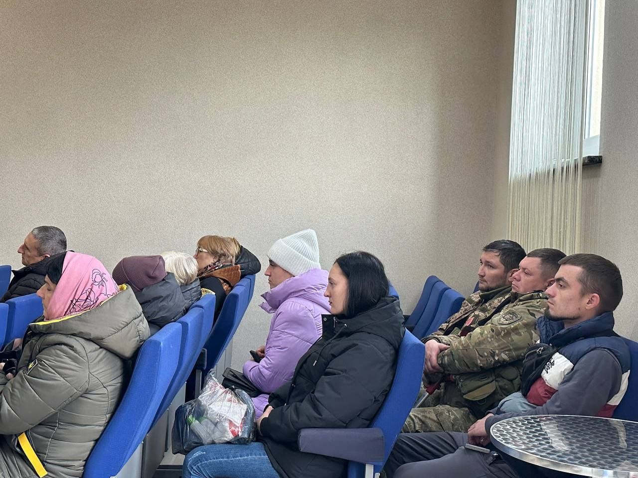 У Сарнах консультували ветеранів та відповідали на суспільні запити