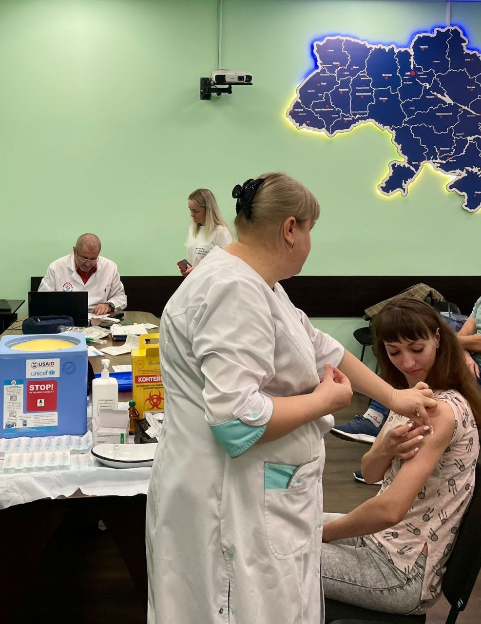 Проведення щеплень