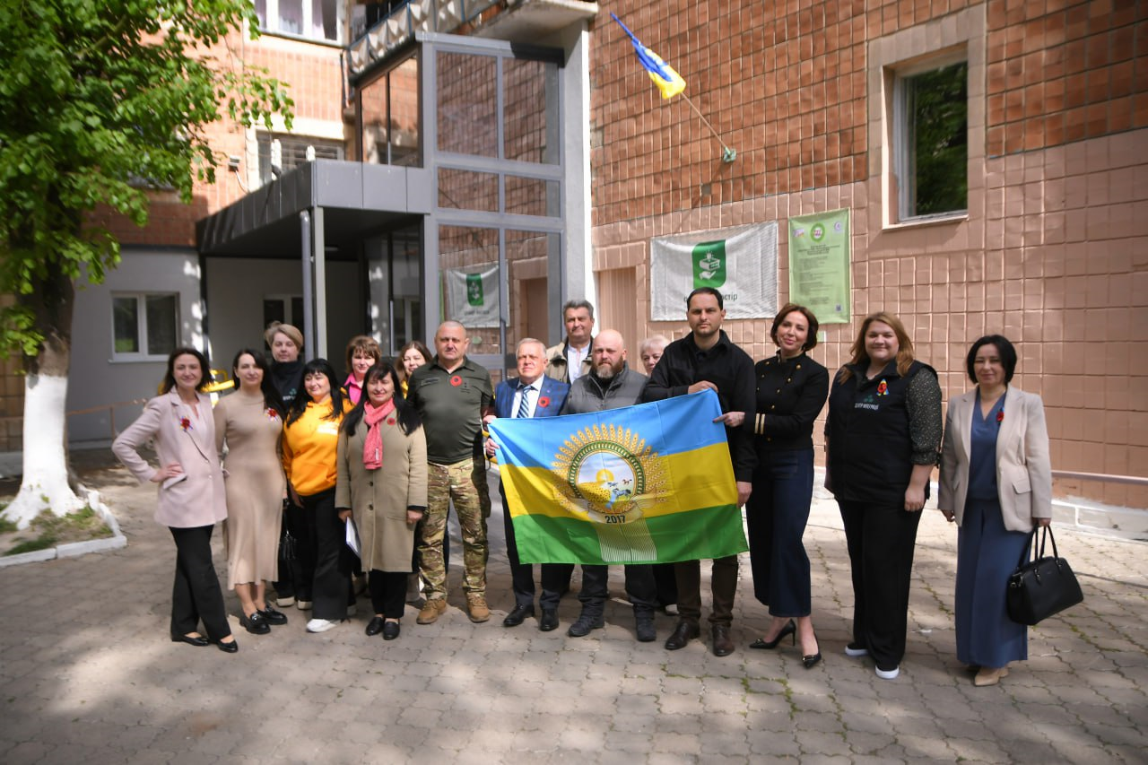 Начальник Рівненської ОВА Олександр Коваль під час відкриття Центру Життєстійкості релокованої Біловодська селищна військова адміністрація