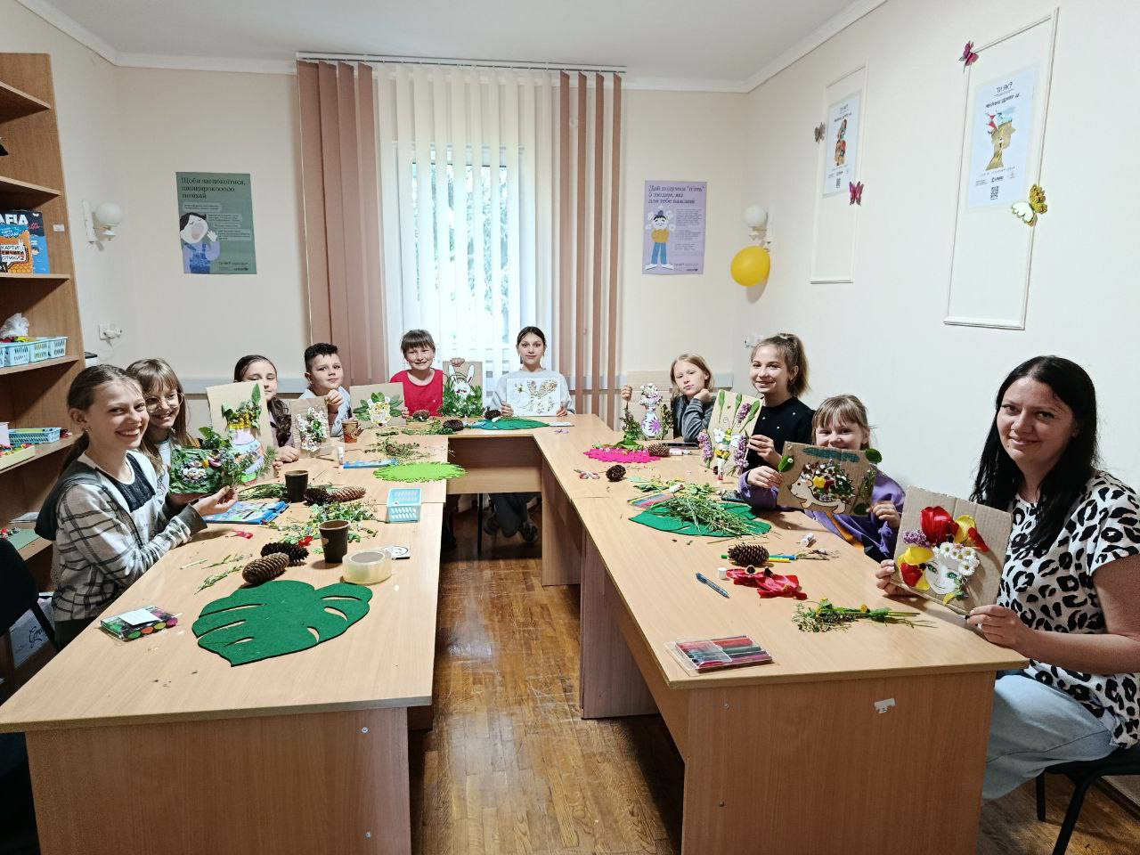 Заняття психолога з дітьми у Центрі Жіттєстійкості Олександрійської ТГ