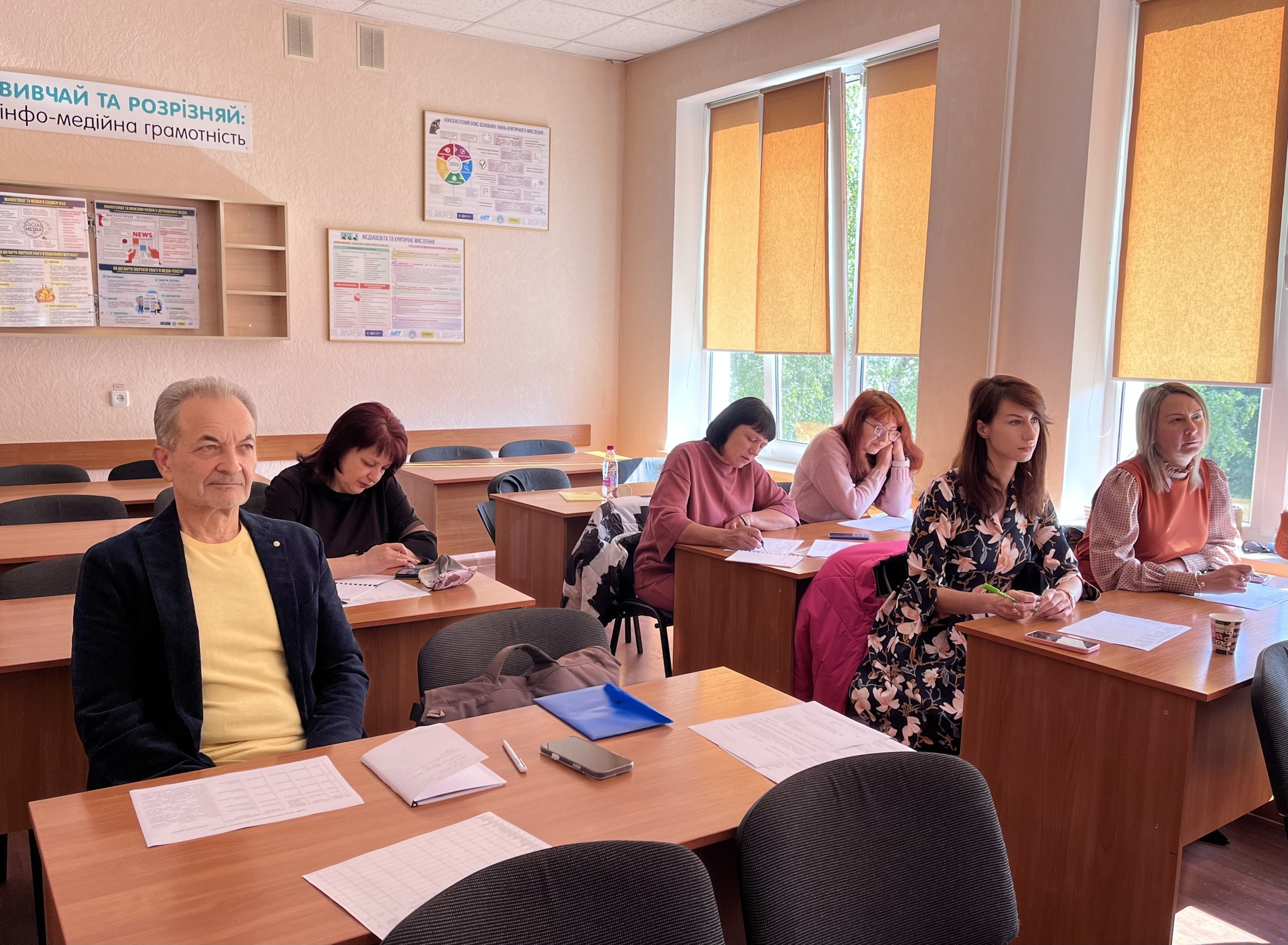 12 учителів з різних областей впродовж тижня будуть виборювати першість у номінації «Зарубіжна література»