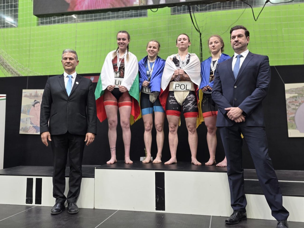 Учасниці збірної команди України на чемпіонаті Європи з сумо серед молоді та дорослих