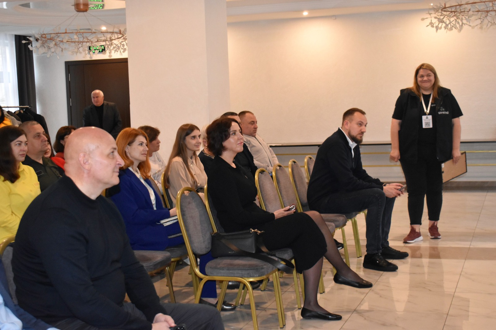 Учасники заходу «Партнерство з громадою у сфері ментального здоров’я: як залучати, активізувати, підтримувати».
